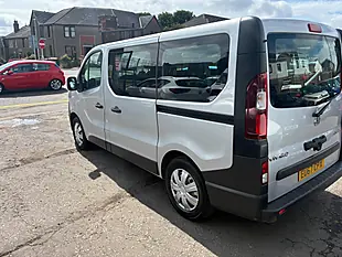 Used 2017 Vauxhall Vivaro Combi Van Double Cab Silver - Interior and Exterior details 5