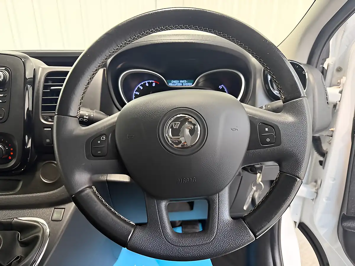 Used 2017 Vauxhall Vivaro Sportive Glacier White - Interior and Exterior details 15