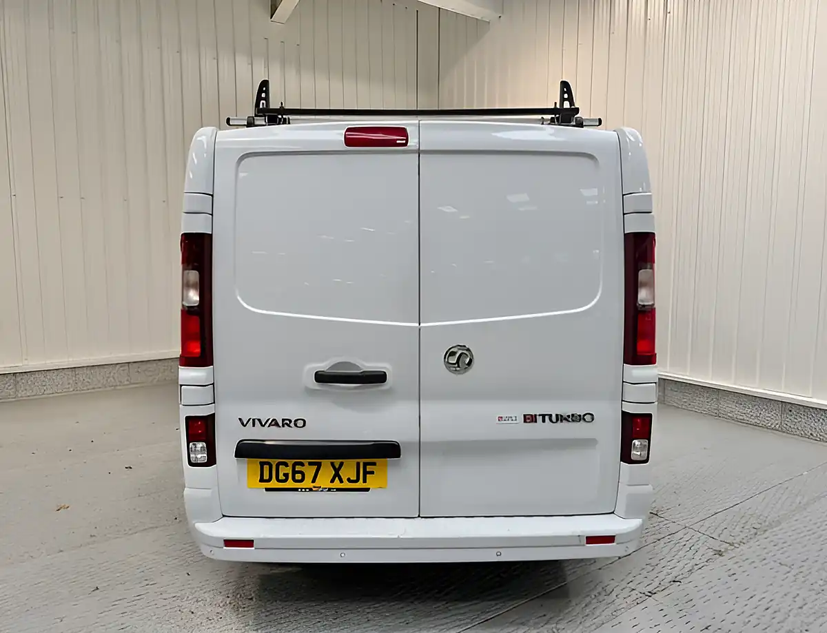 Used 2017 Vauxhall Vivaro Sportive Glacier White - Interior and Exterior details 7