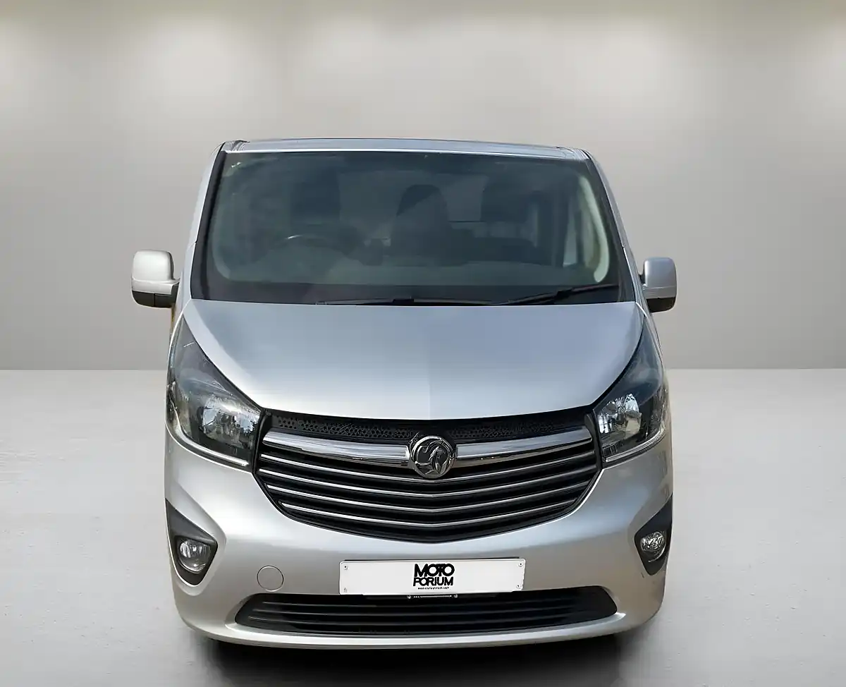 Used 2017 Vauxhall Vivaro Sportive Silver - Interior and Exterior details 2