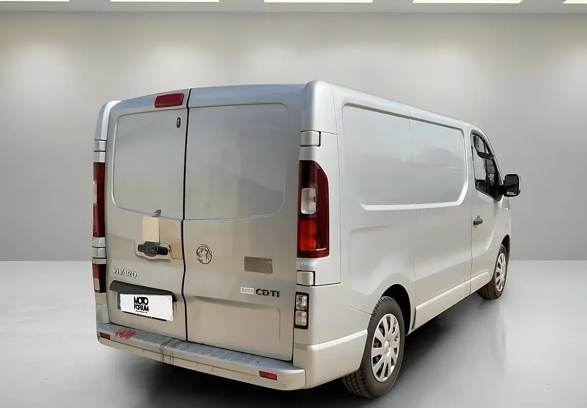Used 2017 Vauxhall Vivaro Sportive Silver - Interior and Exterior details 7