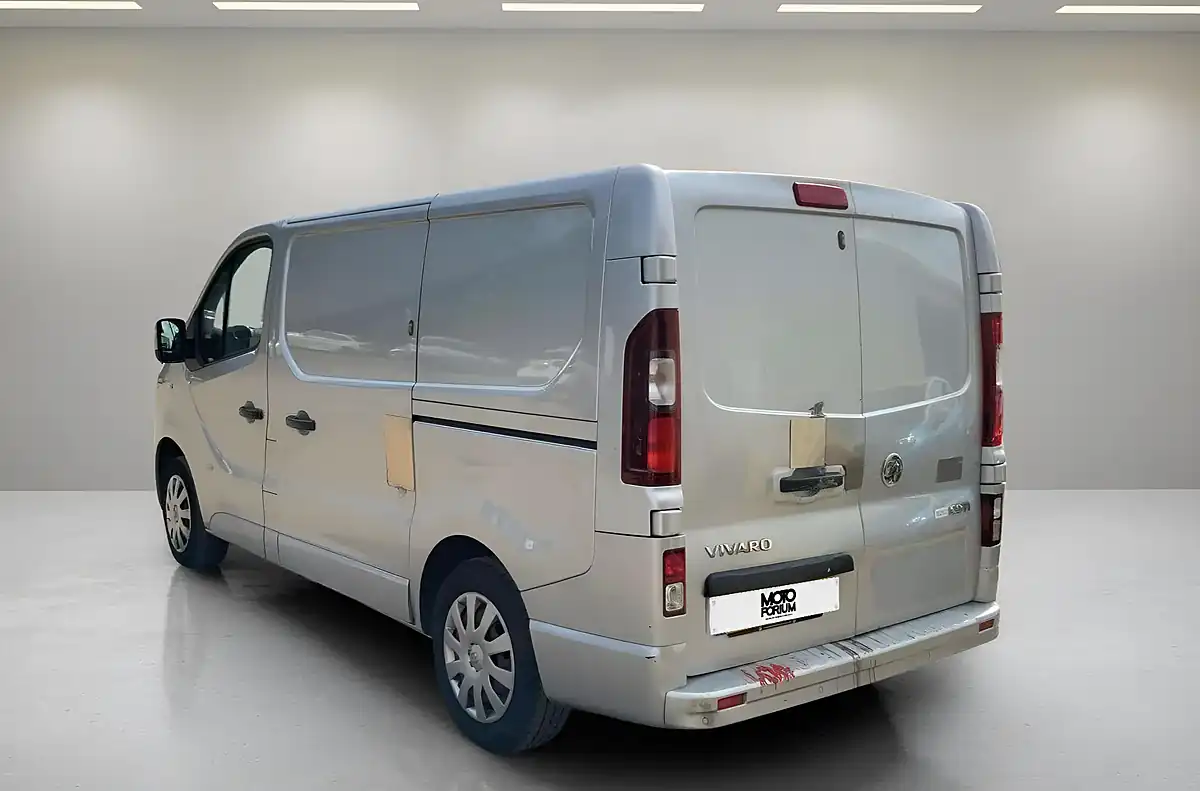 Used 2017 Vauxhall Vivaro Sportive Silver - Interior and Exterior details 9