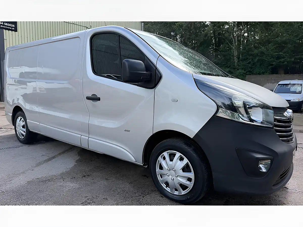 Used 2017 Vauxhall Vivaro Sportive Silver - Interior and Exterior details 2