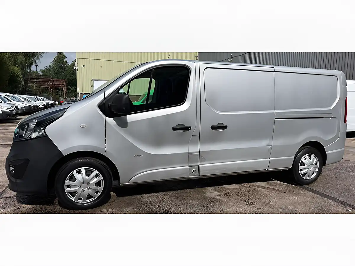 Used 2017 Vauxhall Vivaro Sportive Silver - Interior and Exterior details 6