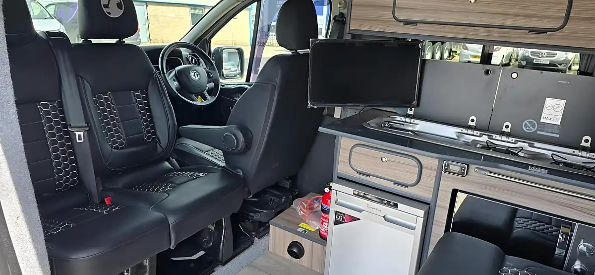 Used 2017 Vauxhall Vivaro Sportive White - Interior and Exterior details 7