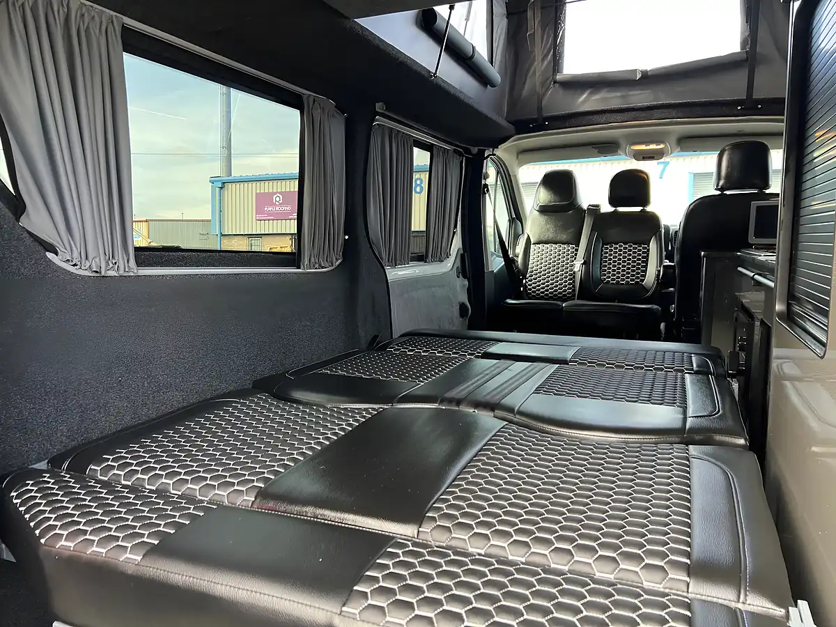 Used 2017 Vauxhall Vivaro Sportive White - Interior and Exterior details 11