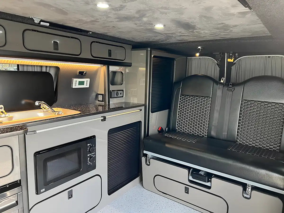 Used 2017 Vauxhall Vivaro Sportive White - Interior and Exterior details 17