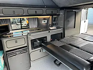 Used 2017 Vauxhall Vivaro Sportive White - Interior and Exterior details 9