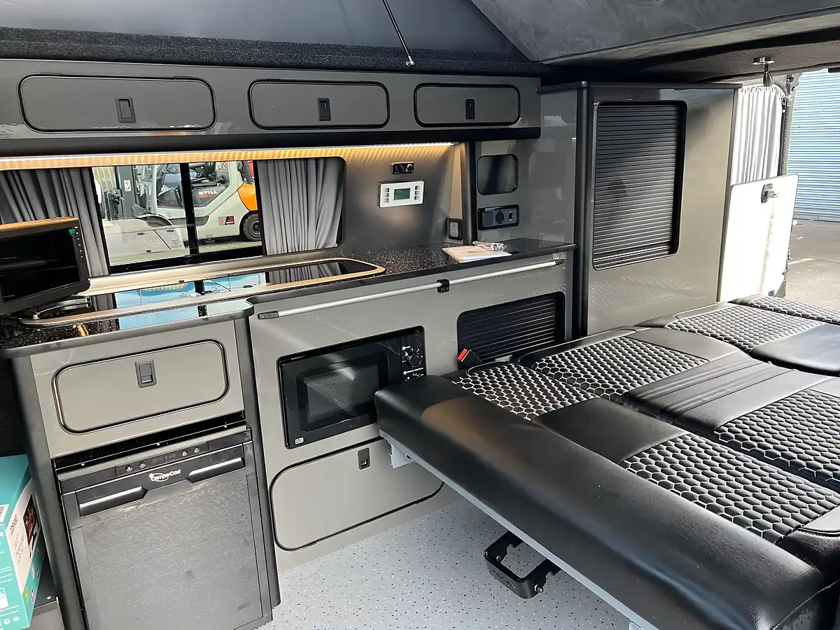 Used 2017 Vauxhall Vivaro Sportive White - Interior and Exterior details 9