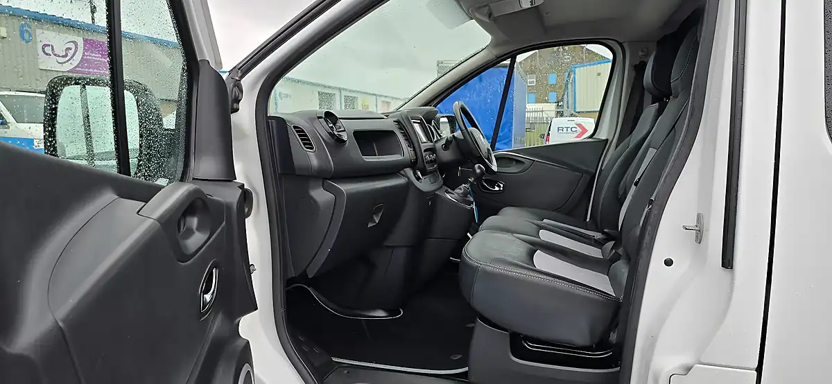 Used 2017 Vauxhall Vivaro White - Interior and Exterior details 15