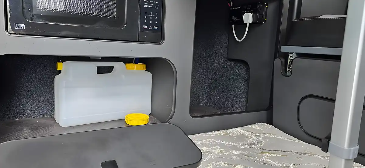 Used 2017 Vauxhall Vivaro White - Interior and Exterior details 18