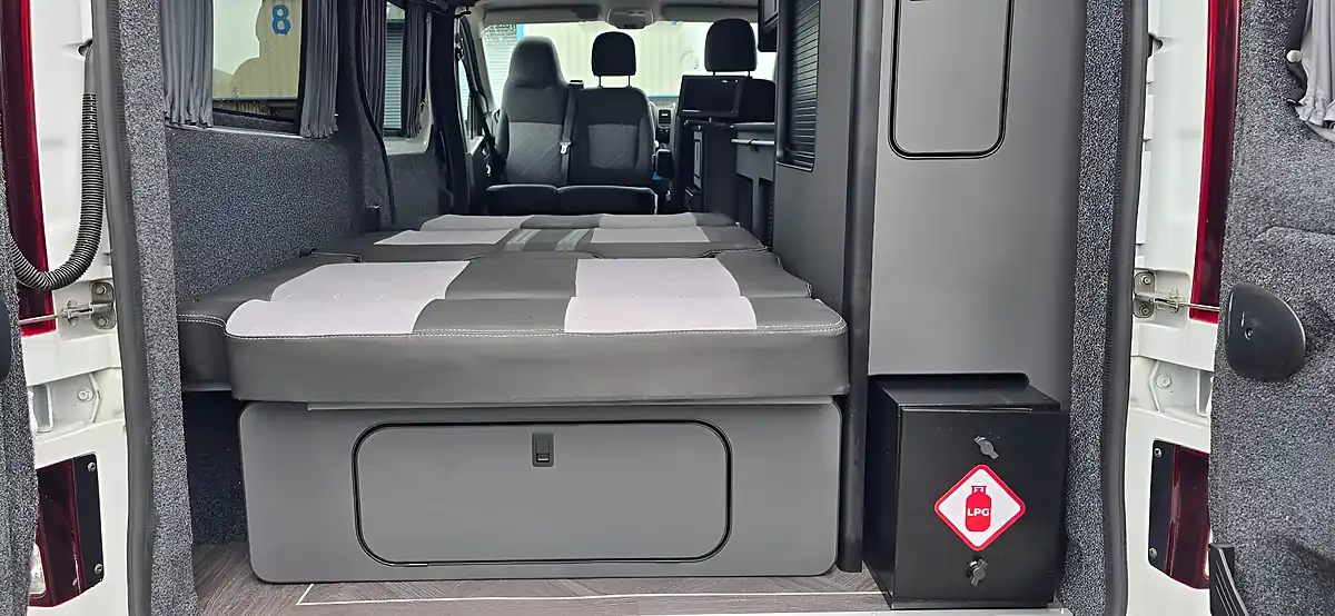 Used 2017 Vauxhall Vivaro White - Interior and Exterior details 7