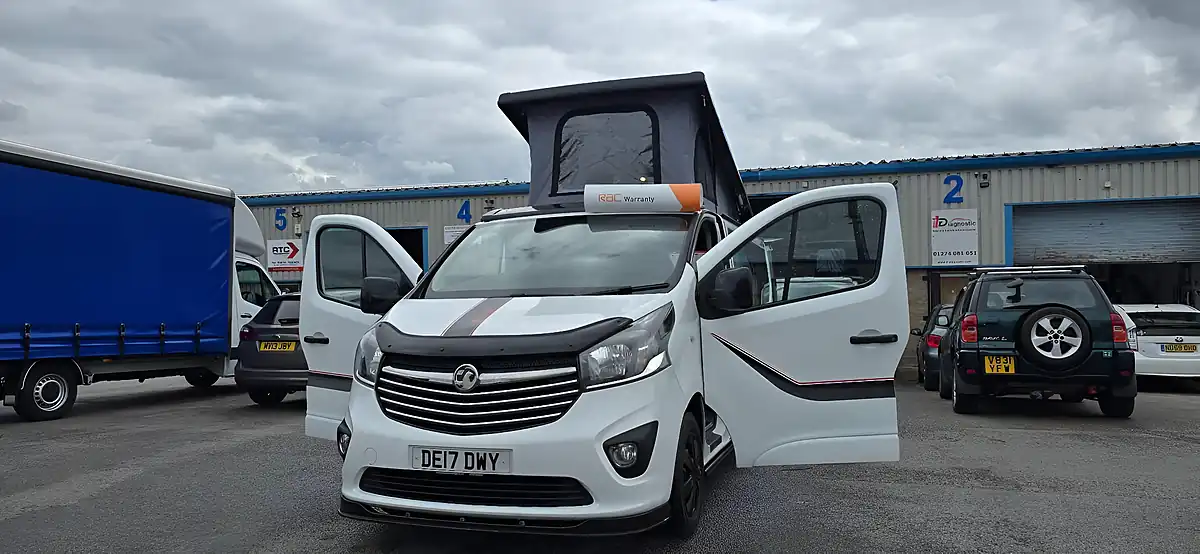 Used 2017 Vauxhall Vivaro White - Interior and Exterior details 9