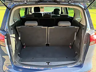 Used 2017 Vauxhall Zafira Tourer Blue - Interior and Exterior details 10