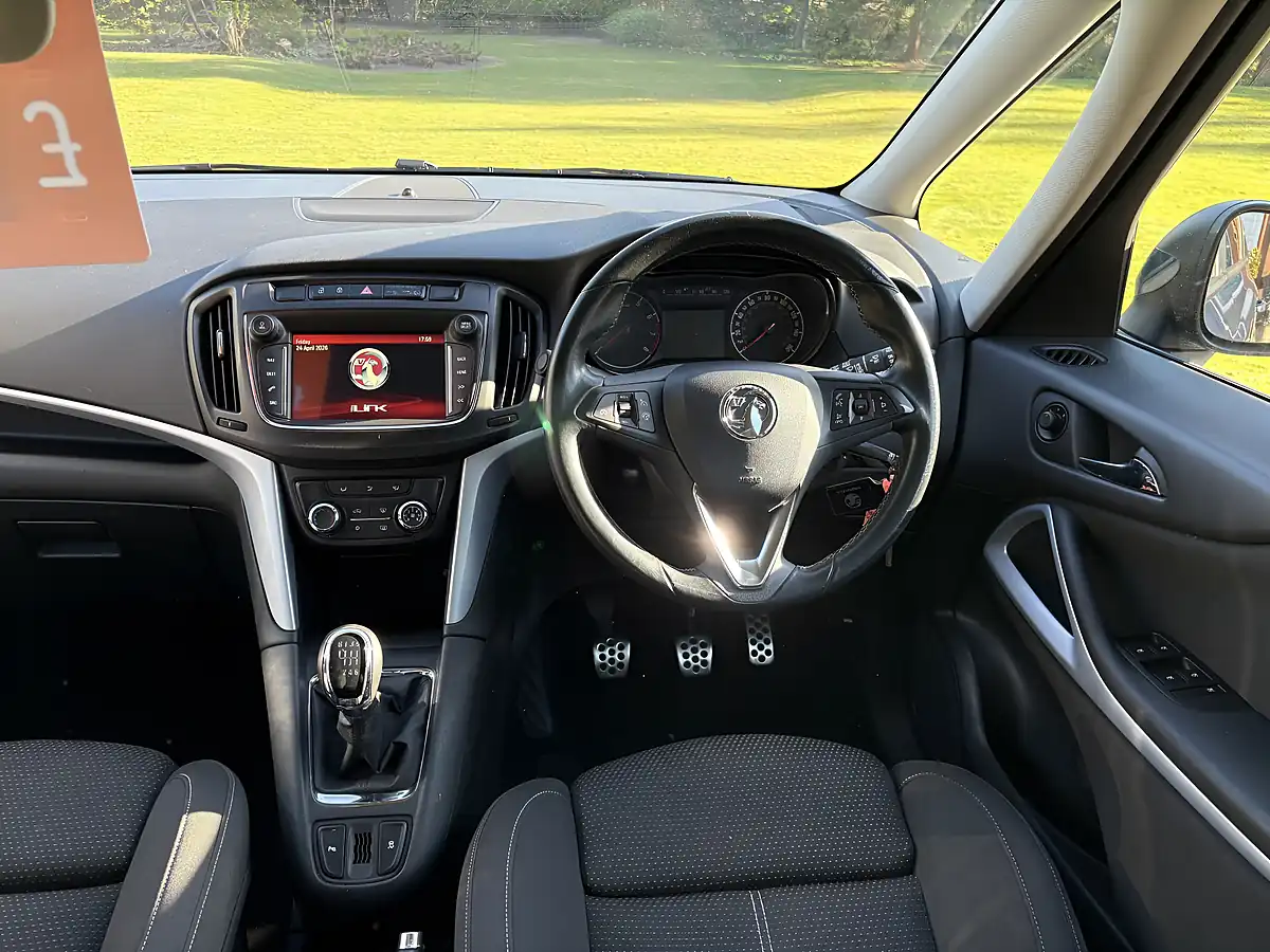 Used 2017 Vauxhall Zafira Tourer Blue - Interior and Exterior details 12