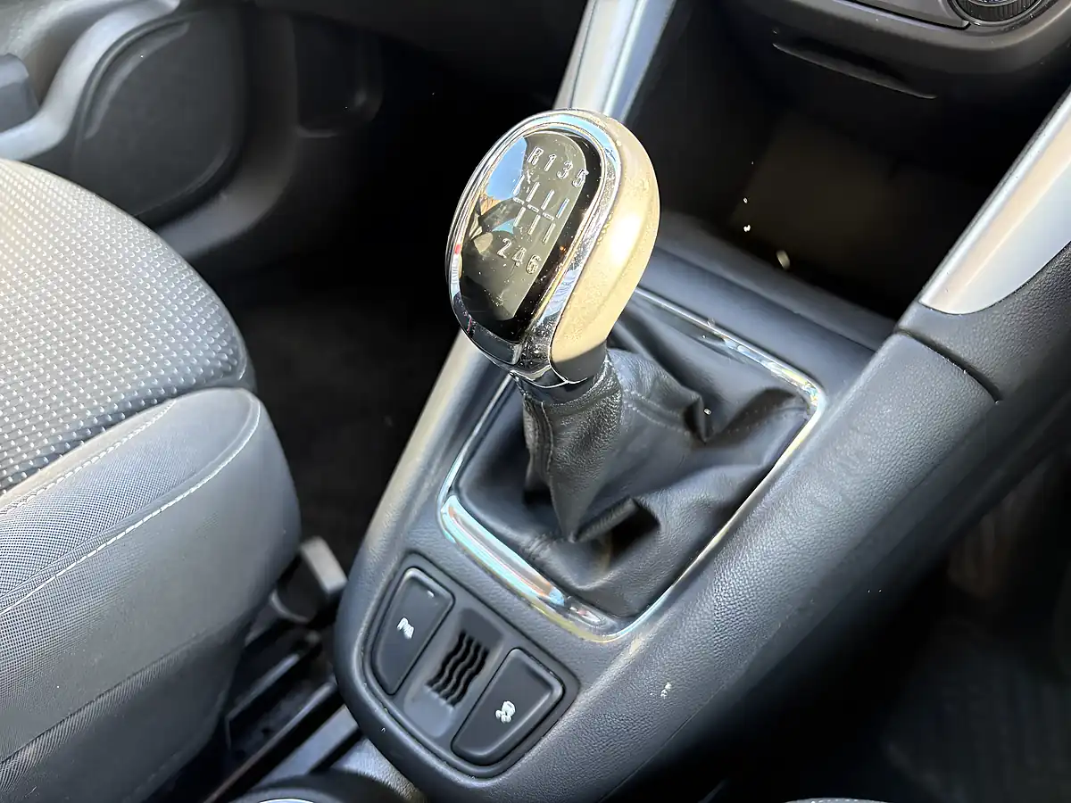 Used 2017 Vauxhall Zafira Tourer Blue - Interior and Exterior details 16