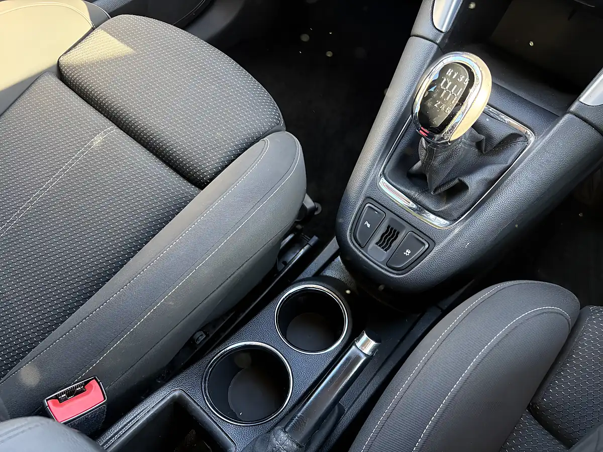 Used 2017 Vauxhall Zafira Tourer Blue - Interior and Exterior details 17