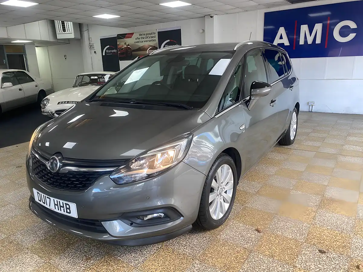 Used 2017 Vauxhall Zafira Tourer Se Grey - Interior and Exterior details 3