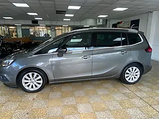 Used 2017 Vauxhall Zafira Tourer Se Grey - Interior and Exterior details 6