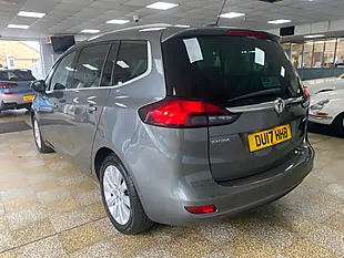 Used 2017 Vauxhall Zafira Tourer Se Grey - Interior and Exterior details 7