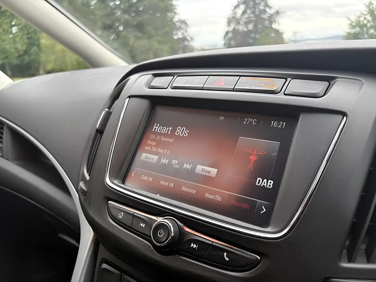 Used 2017 Vauxhall Zafira Tourer Sri Black - Interior and Exterior details 14