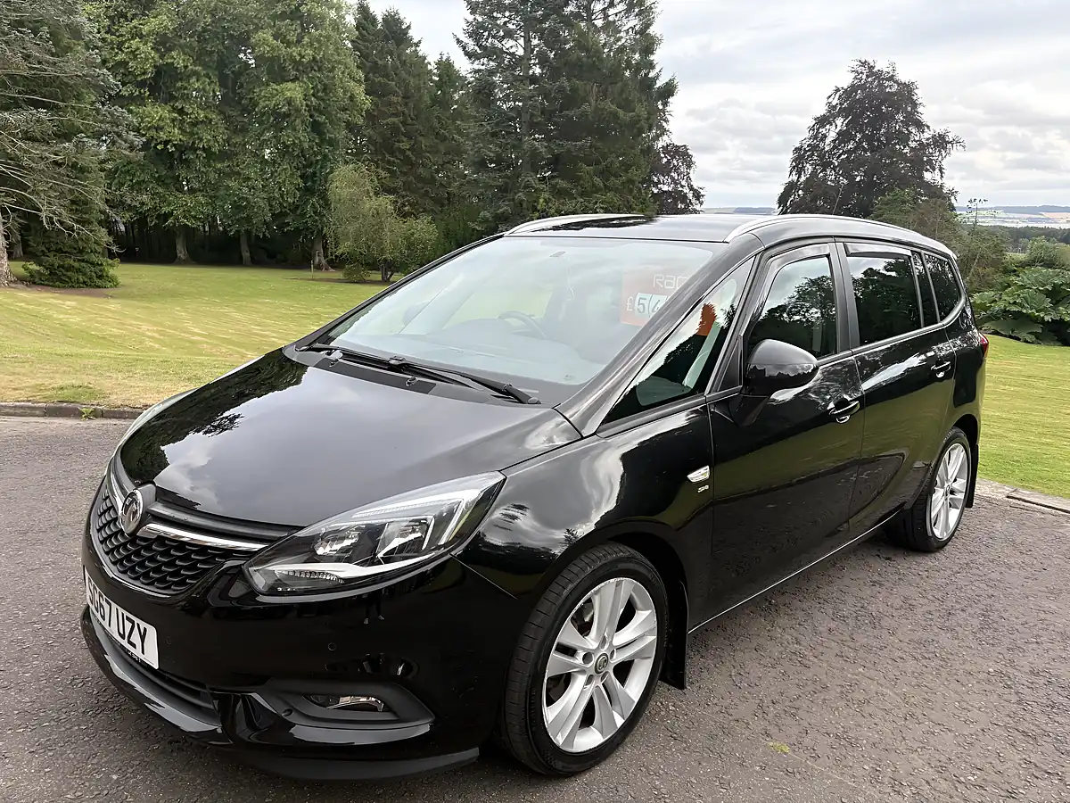 Used 2017 Vauxhall Zafira Tourer Sri Black - Interior and Exterior details 18