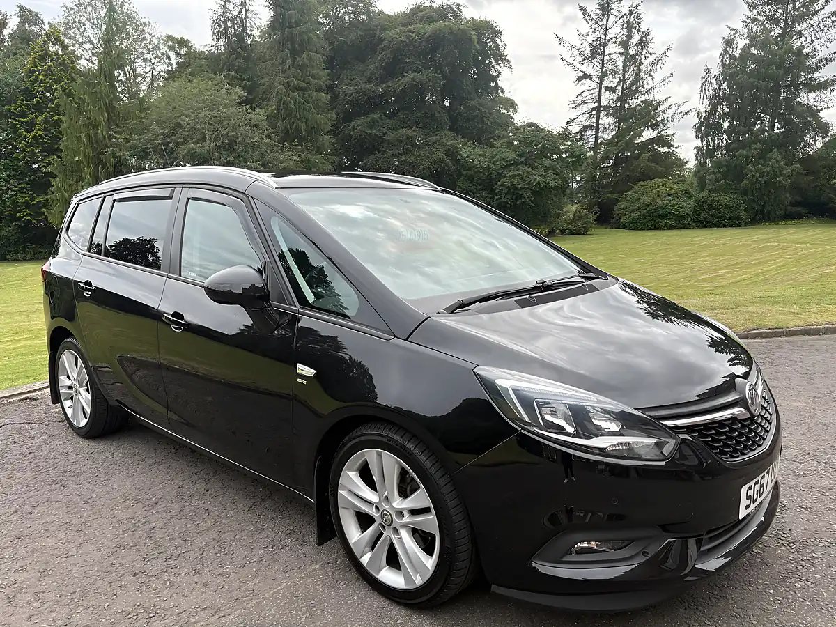 Used 2017 Vauxhall Zafira Tourer Sri Black - Interior and Exterior details 20