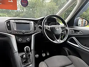 Used 2017 Vauxhall Zafira Tourer Sri Black - Interior and Exterior details 8