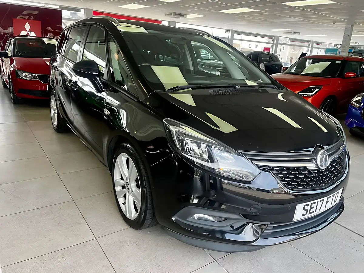 Used 2017 Vauxhall Zafira Tourer Sri Black - Front View