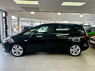 Used 2017 Vauxhall Zafira Tourer Sri Black - Interior and Exterior details 5