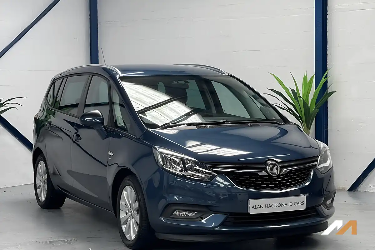 Used 2017 Vauxhall Zafira Tourer Sri Blue - Front View