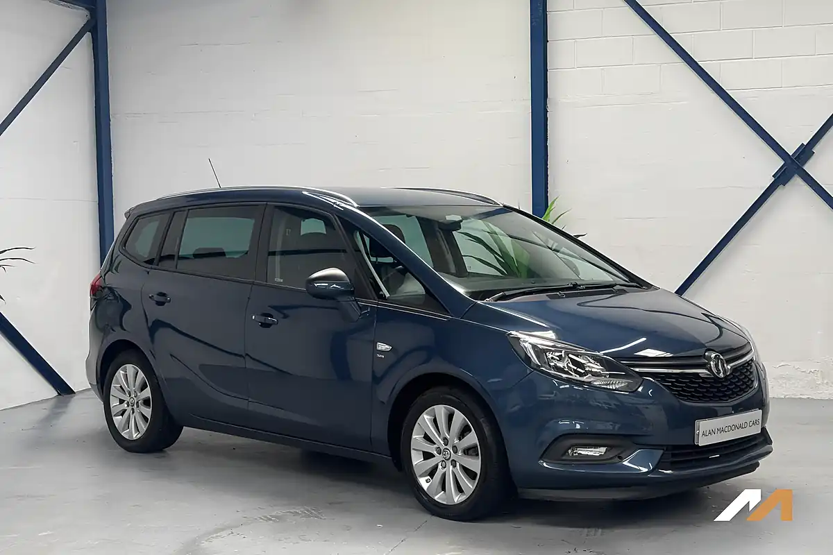Used 2017 Vauxhall Zafira Tourer Sri Blue - Interior and Exterior details 10