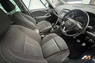 Used 2017 Vauxhall Zafira Tourer Sri Blue - Interior and Exterior details 3