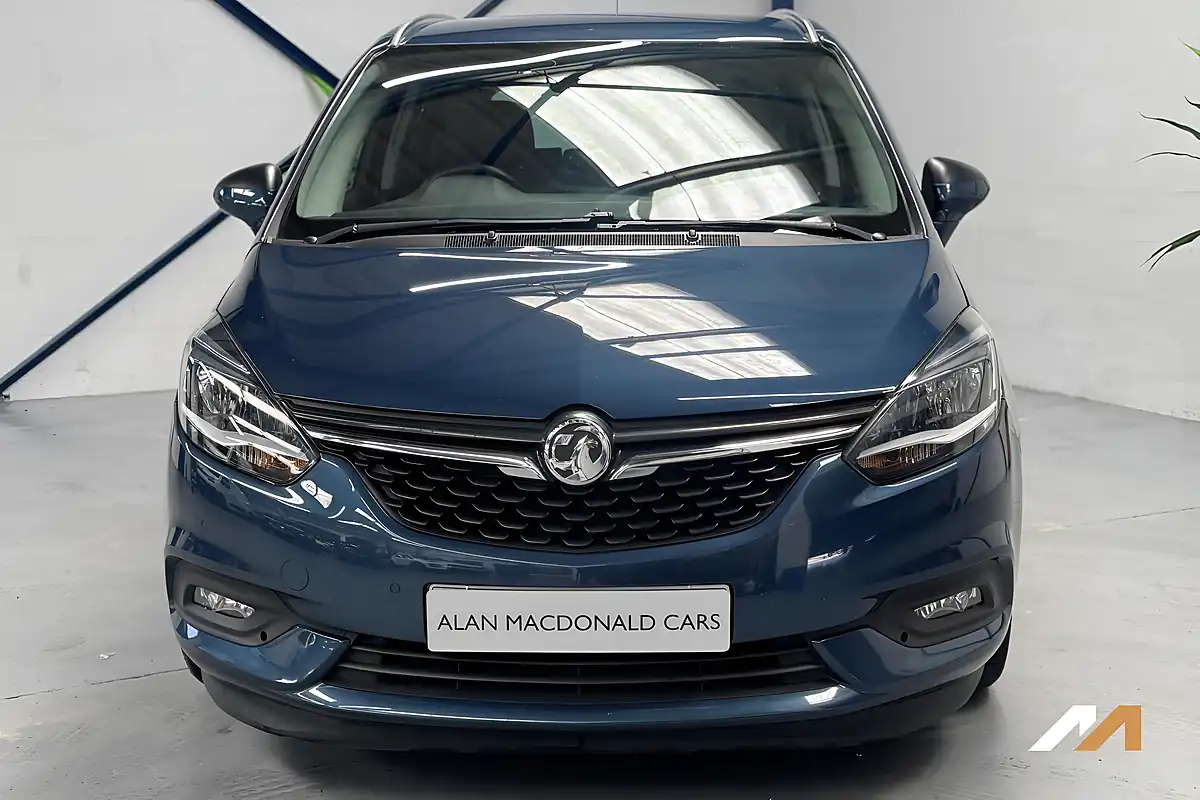 Used 2017 Vauxhall Zafira Tourer Sri Blue - Interior and Exterior details 4