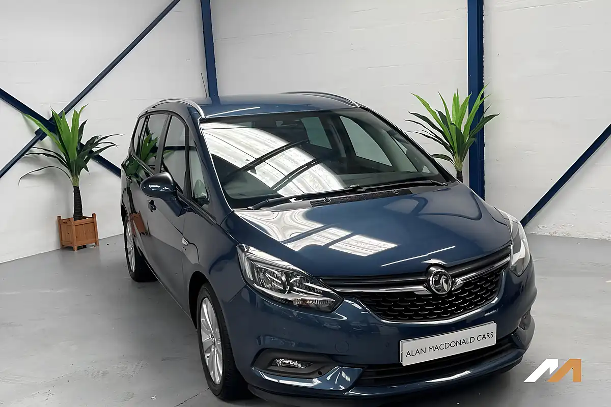 Used 2017 Vauxhall Zafira Tourer Sri Blue - Interior and Exterior details 7