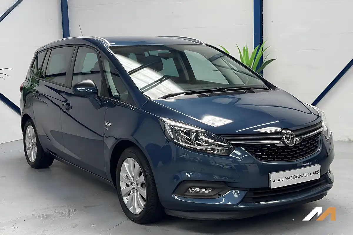 Used 2017 Vauxhall Zafira Tourer Sri Blue - Interior and Exterior details 9