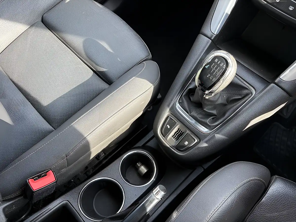 Used 2017 Vauxhall Zafira Tourer Sri Blue - Interior and Exterior details 13