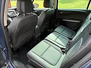 Used 2017 Vauxhall Zafira Tourer Sri Blue - Interior and Exterior details 17
