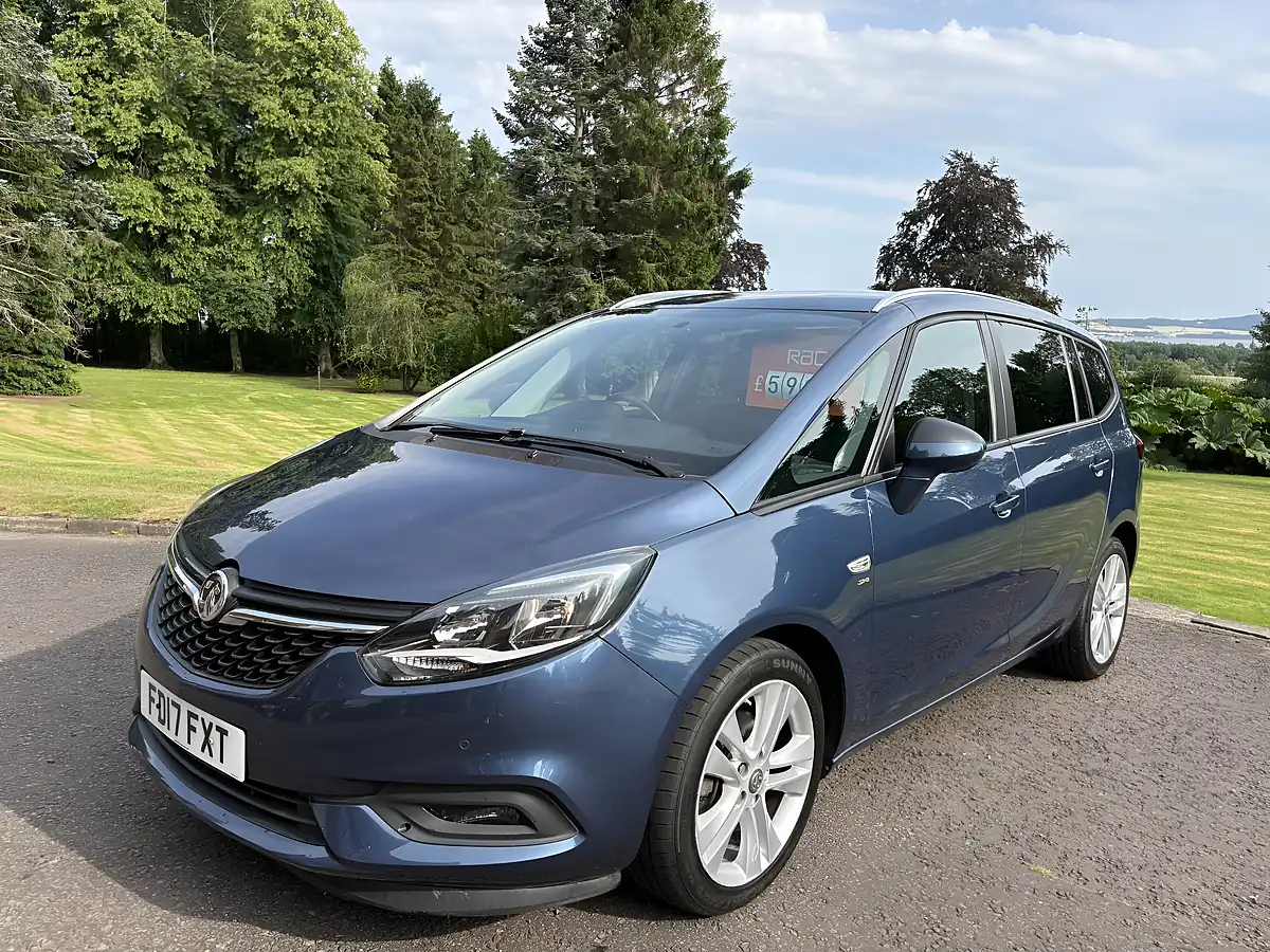 Used 2017 Vauxhall Zafira Tourer Sri Blue - Interior and Exterior details 5