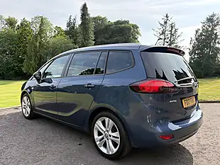 Used 2017 Vauxhall Zafira Tourer Sri Blue - Interior and Exterior details 8