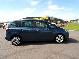 Used 2017 Vauxhall Zafira Tourer Sri Blue - Interior and Exterior details 11
