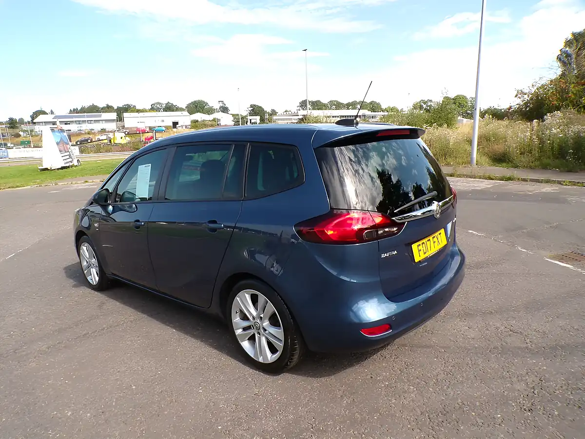 Used 2017 Vauxhall Zafira Tourer Sri Blue - Interior and Exterior details 9