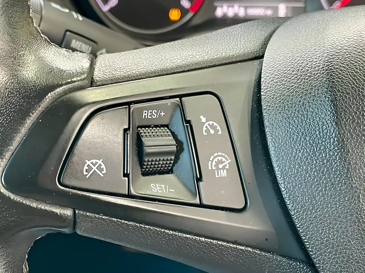 Used 2017 Vauxhall Zafira Tourer Sri Blue - Interior and Exterior details 18