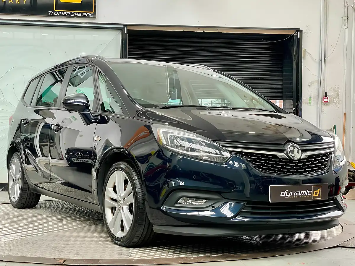 Used 2017 Vauxhall Zafira Tourer Sri Blue - Interior and Exterior details 2