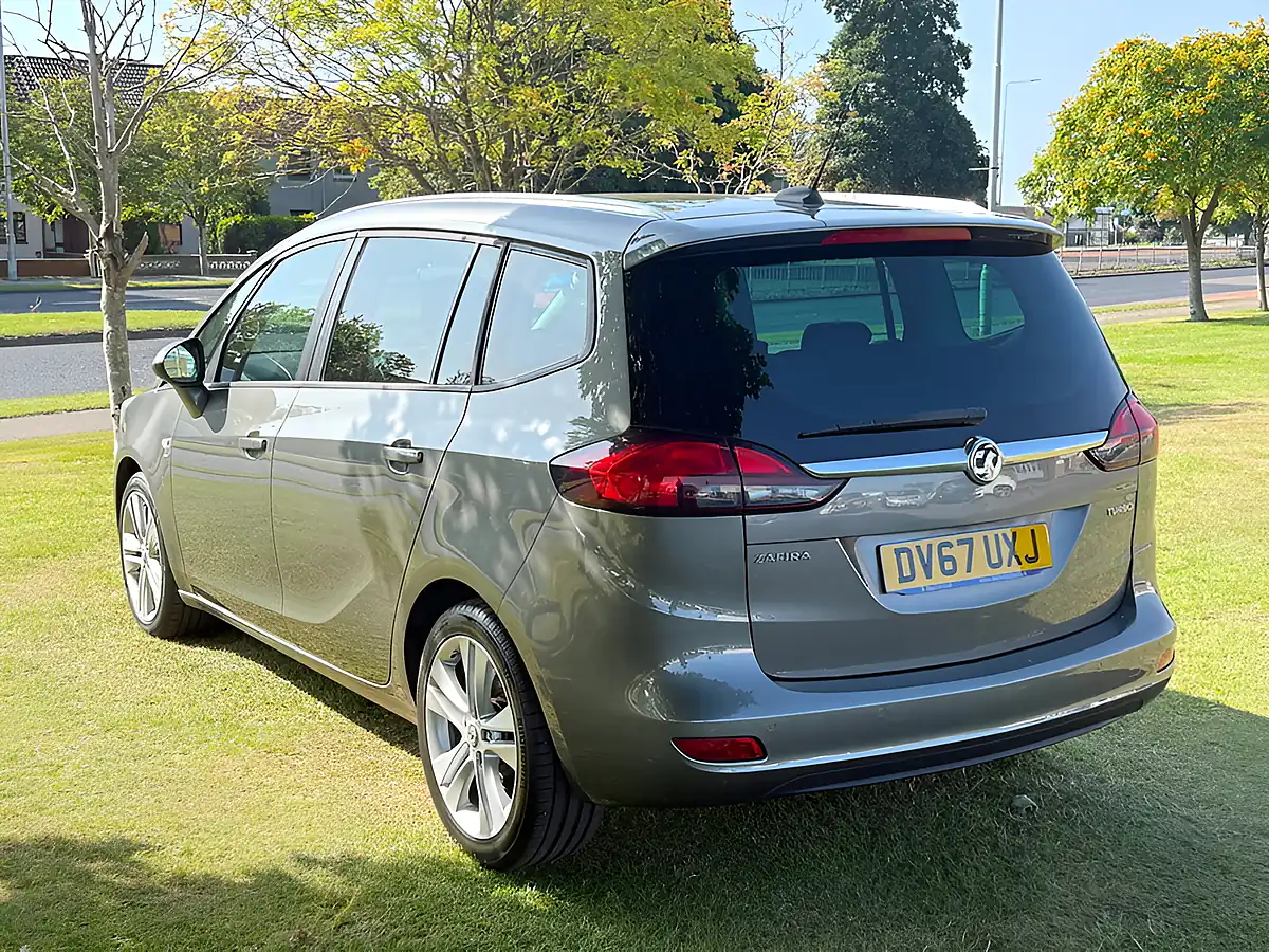 Used 2017 Vauxhall Zafira Tourer Sri Grey - Interior and Exterior details 4
