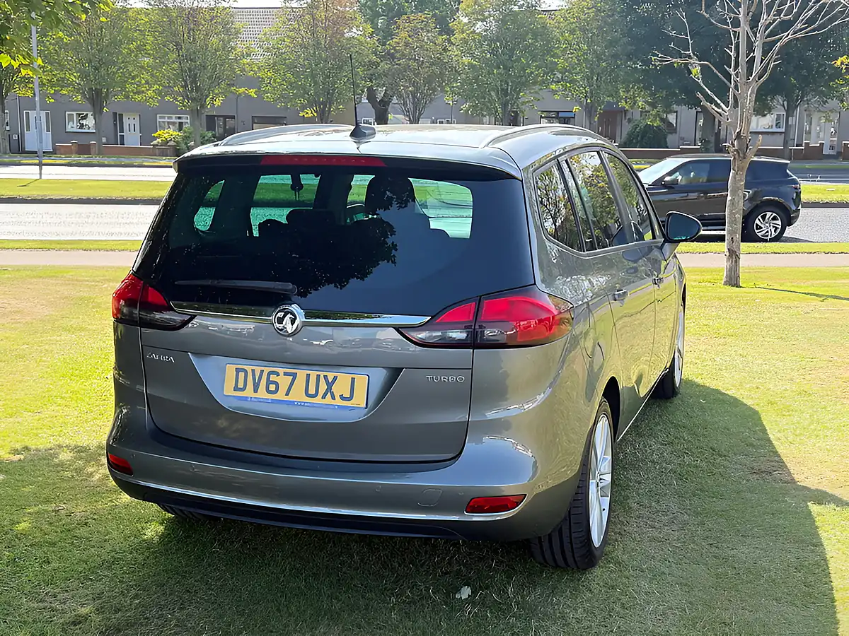Used 2017 Vauxhall Zafira Tourer Sri Grey - Interior and Exterior details 5