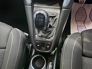 Used 2017 Vauxhall Zafira Tourer Sri Grey - Interior and Exterior details 11