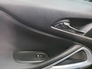 Used 2017 Vauxhall Zafira Tourer Sri Grey - Interior and Exterior details 16