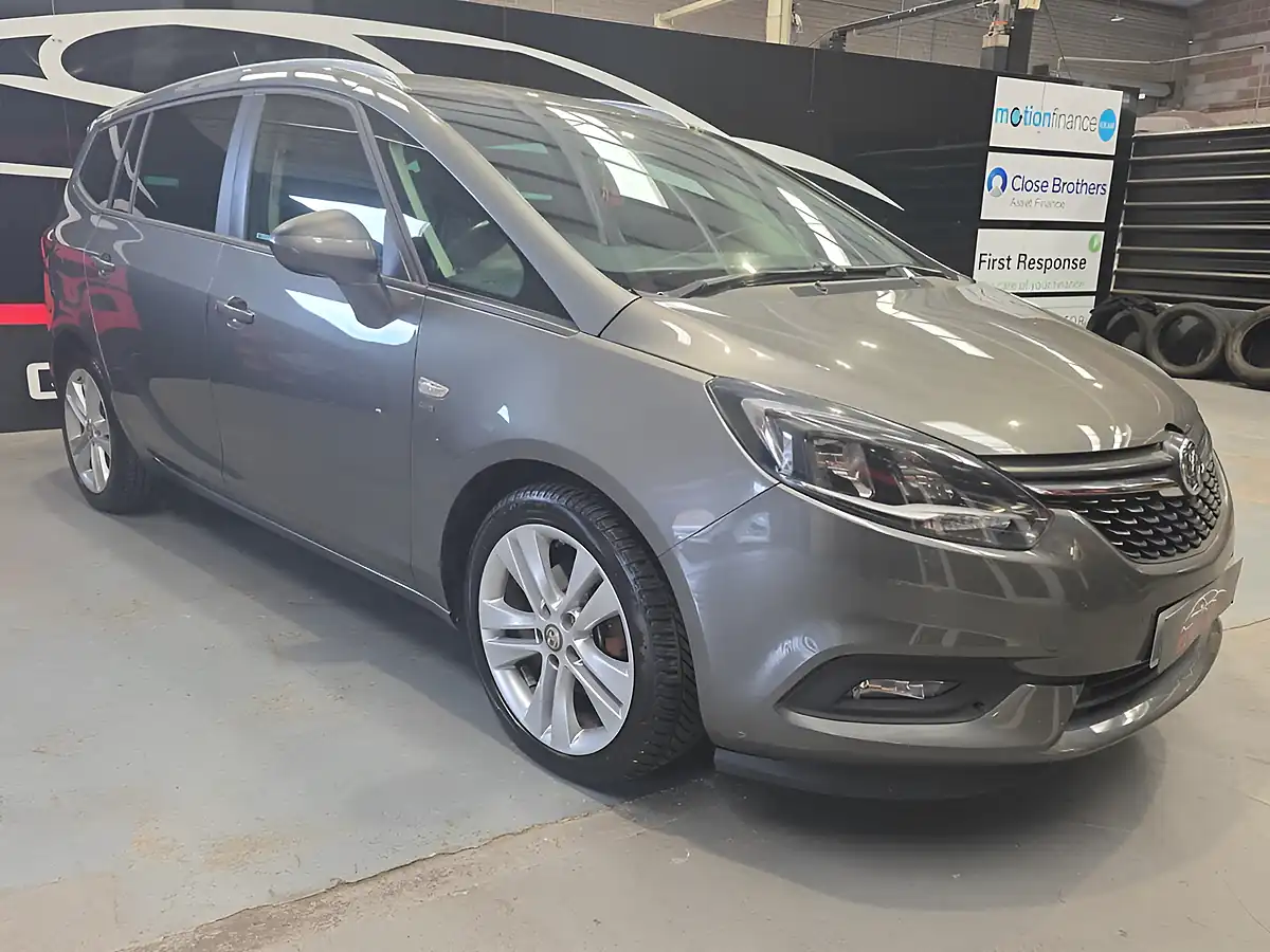 Used 2017 Vauxhall Zafira Tourer Sri Grey - Interior and Exterior details 2