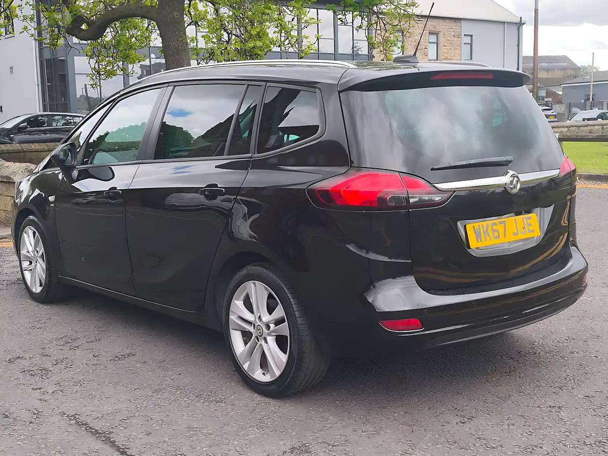Used 2017 Vauxhall Zafira Tourer Sri Nav Black - Interior and Exterior details 14